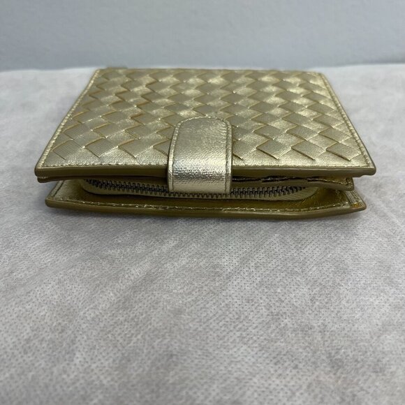 BOTTEGA VENETA Gold Intrecciato Leather Wallet with Coin Pouch - Preowned - Picture 9 of 15